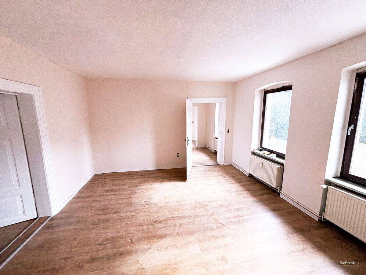 Großzügig leben mit Charakter I 4-Zimmer-Altbauwohnung, renoviert übergeben., 38381 Jerxheim