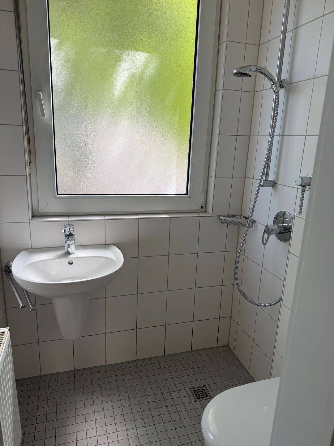 Großzügige & frisch renovierte 5-Zimmer-Wohnung mit Garten und Carport in Osnabrück-Haste, 49090 Osnabrück (Eversburg Hafen Haste Pye Sonnenhügel)