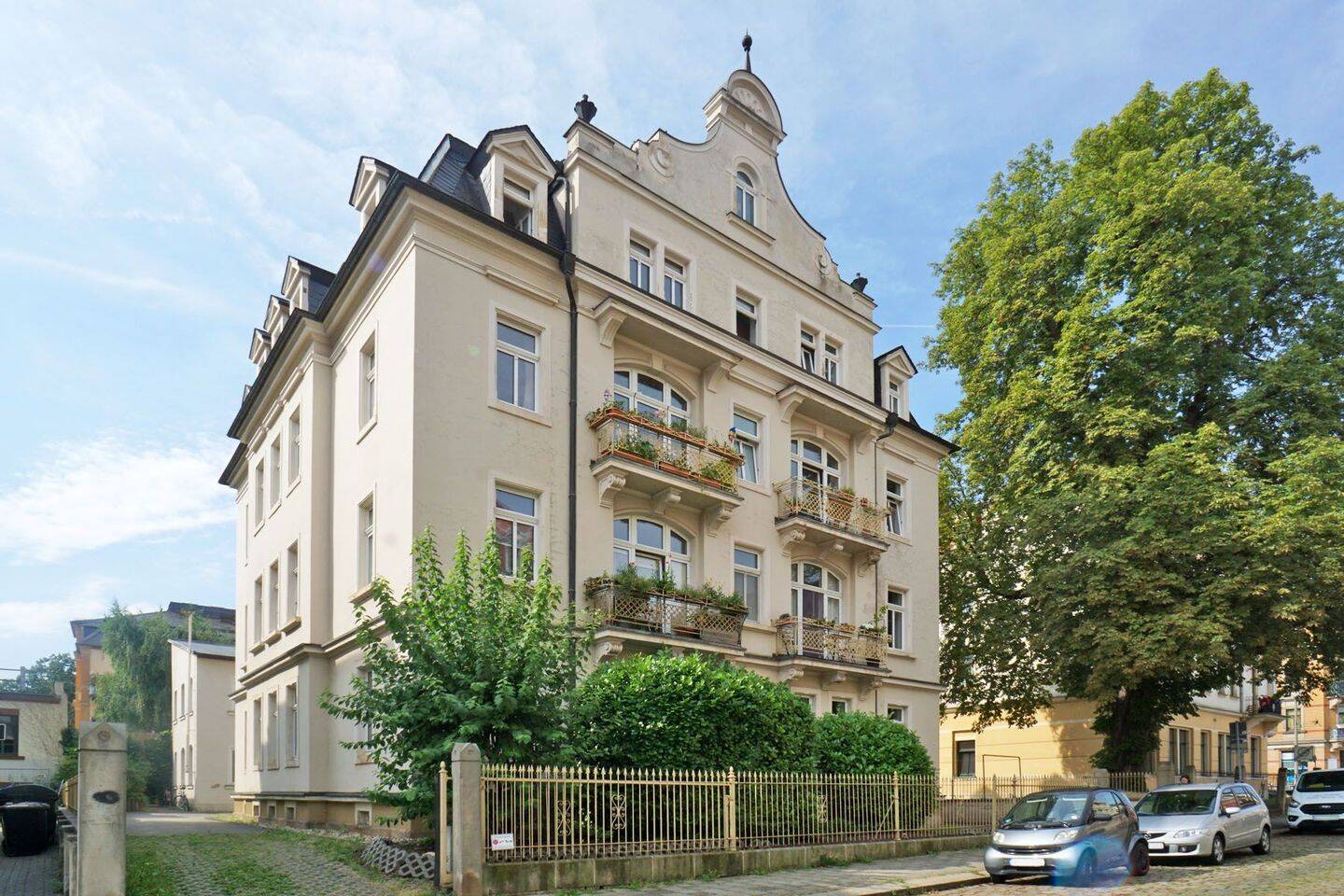 Löbtau, im Hochparterre: Wanne & Dusche + Stellplatz, 1159 Dresden