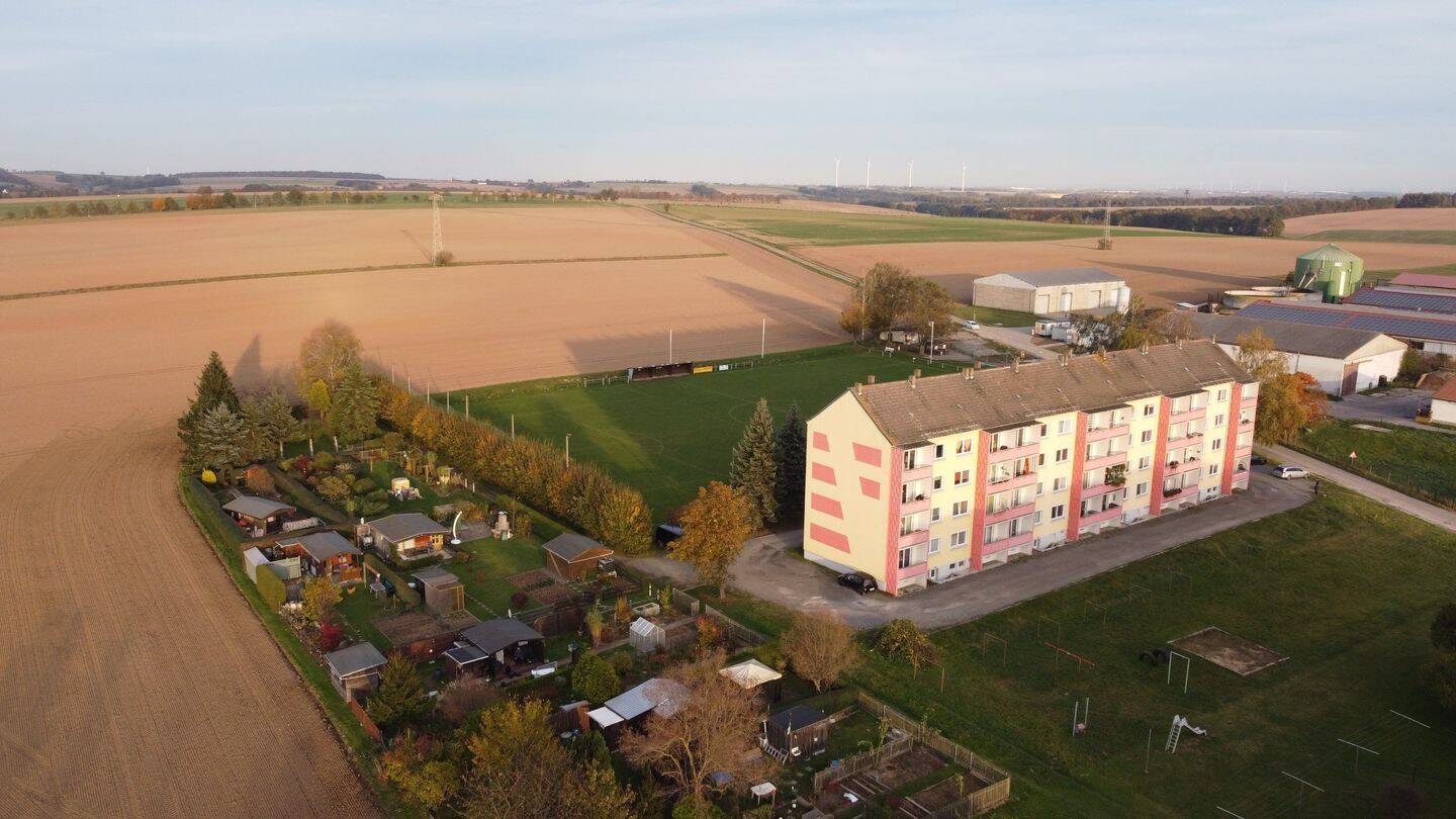 4 Raum, Küche, Bad direkt am Sportplatz, 7580 Großenstein