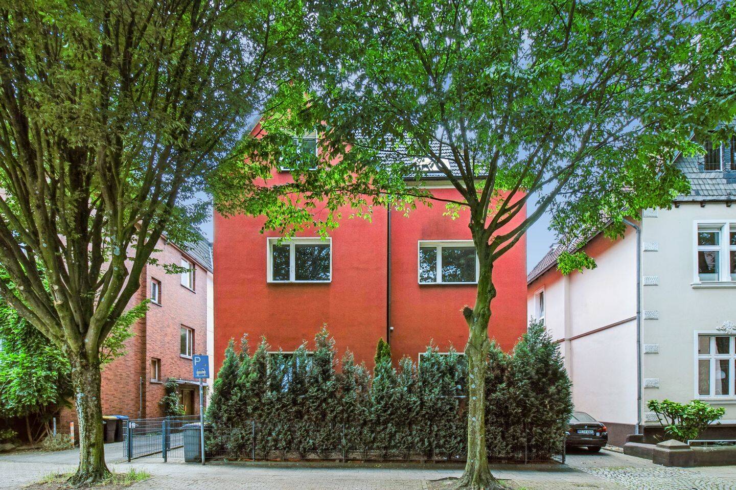 Gehobene Wohnkultur auf 320m² und 3 Etagen   – stilvoll saniert und mit großem Garten, 44623 Herne (Baukau-Ost Herne-Mitte Herne-Süd)