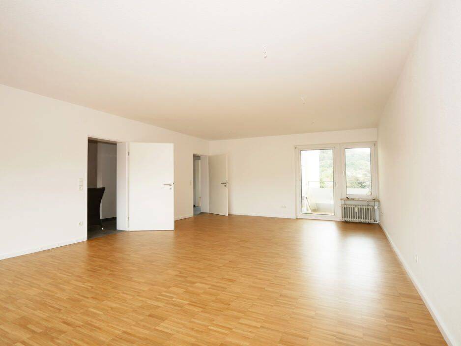 Wohnung in oberster Etage mit beneidenswerter Aussicht, 53604 Bad Honnef