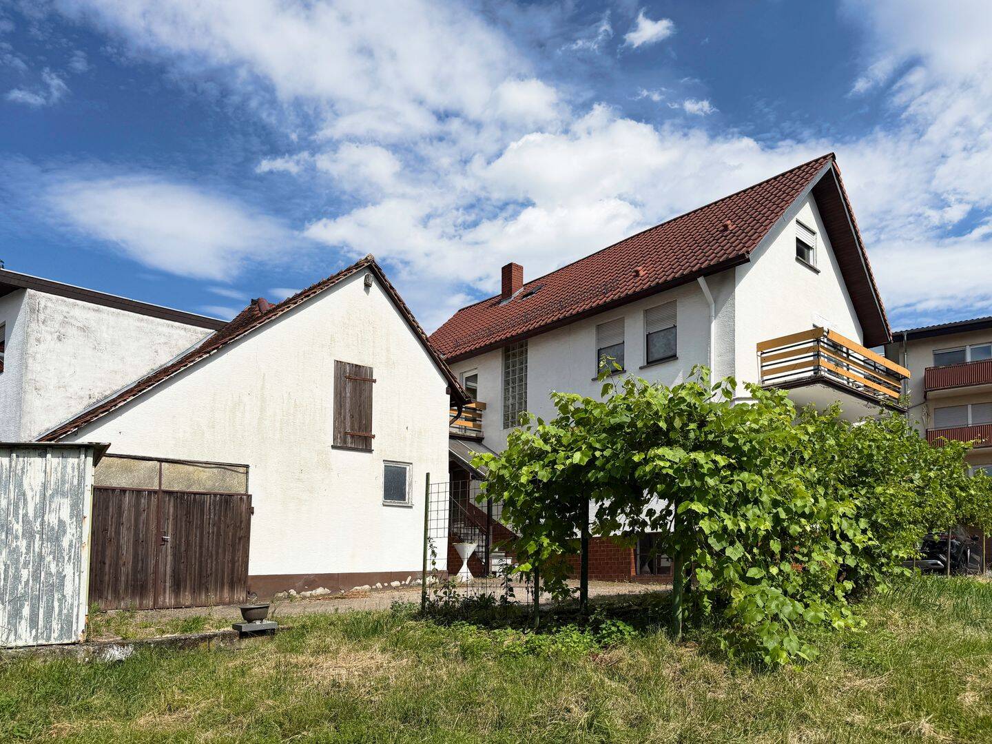 Sanierungsbedürftiges Ein- bis Zweifamilienhaus mit Scheune und separatem Bauplatz in Nußloch!, 69226 Nußloch