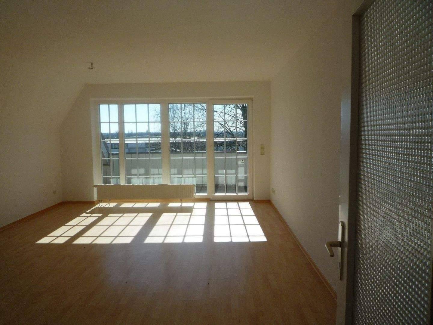 Schöne Zwei-Raumwohnung, nahe Ostseestrand und Steilküste Stolteraa, 18107 Elmenhorst/Lichtenhagen (Lichtenhagen Lütten Klein)