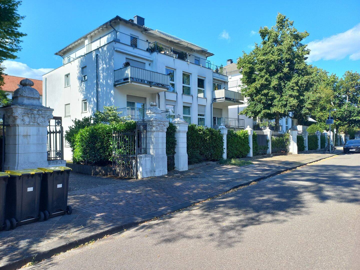 3 ZKB-Mietwohnung mit Balkon und Aufzug in exklusiver Lage von Saarbrücken, 66123 Saarbrücken