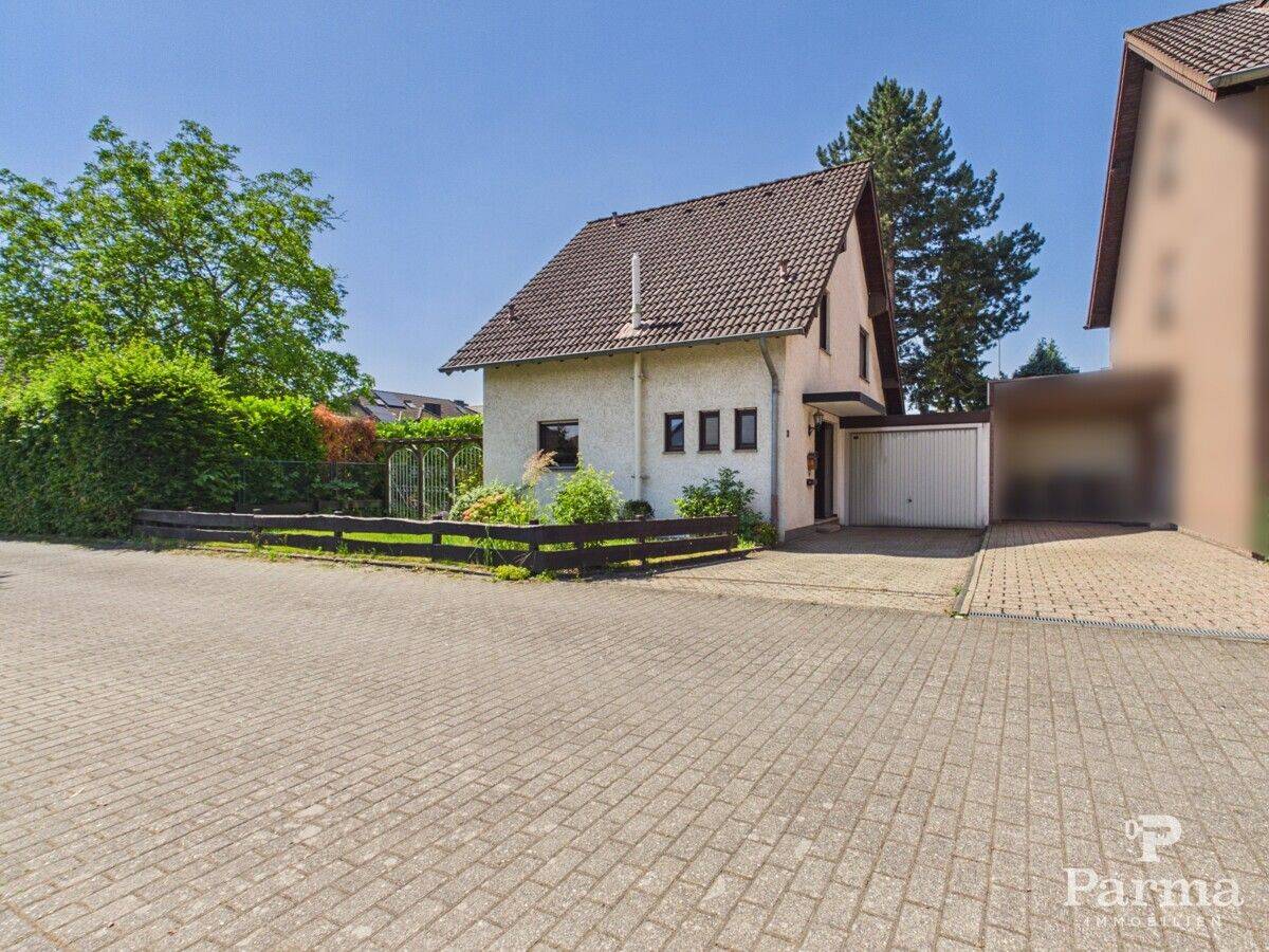 Ihr neues Zuhause in Eschweiler-Bohl – Freistehendes Einfamilienhaus mit Potenzial, 52249 Eschweiler