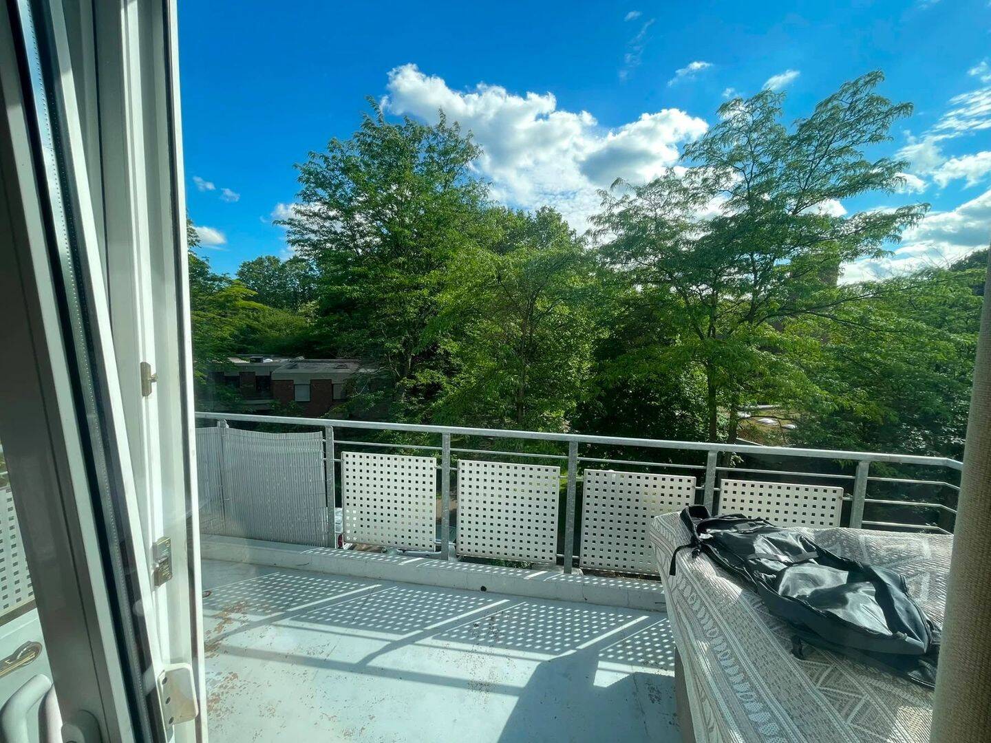 Wohlfühlen in Hürth: 2 Zimmer mit großem Balkon, 50354 Hürth