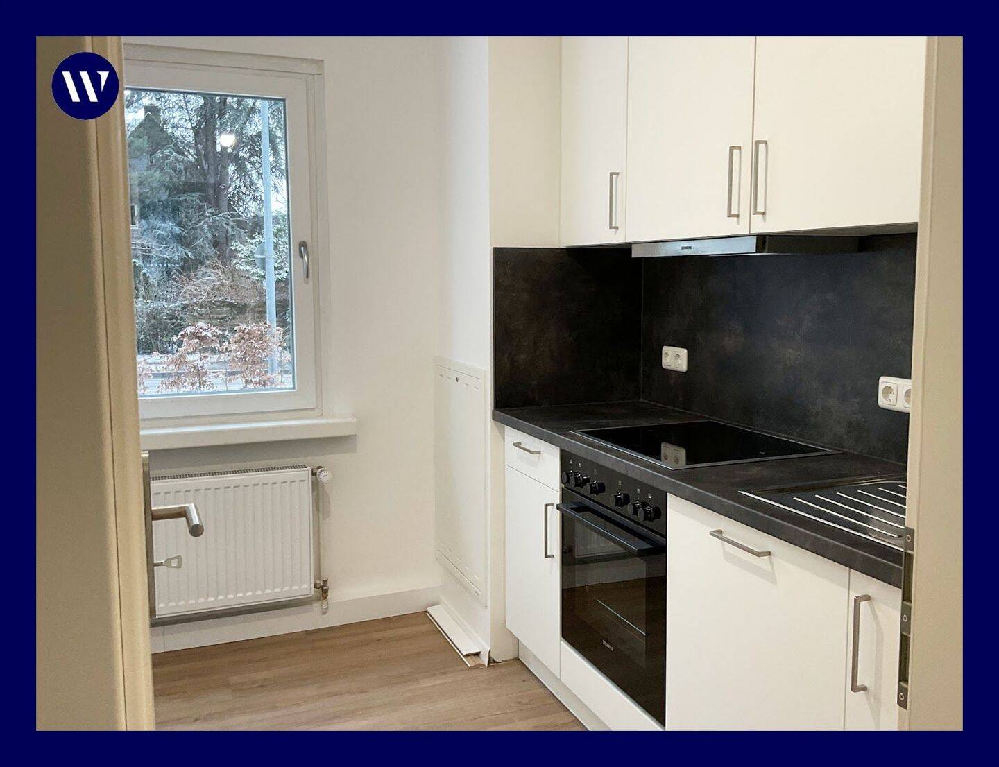 Neues Wohngefühl: Sanierte 4 Zimmer + Terrasse, Einbauküche, neues Tageslichtbad, neuer Boden, 22880 Wedel