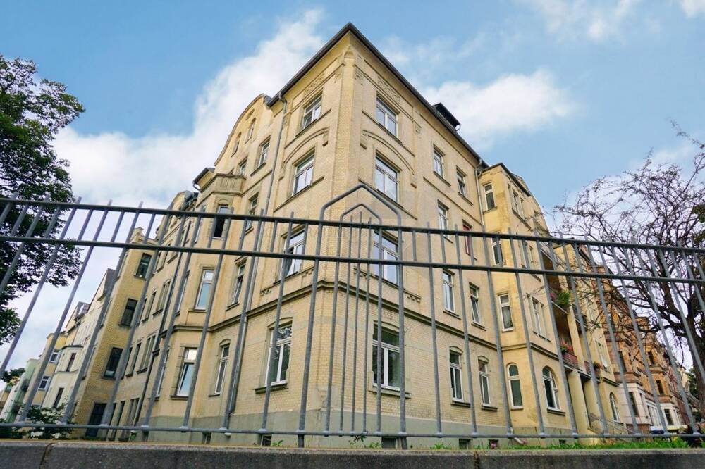 Romantische 3 Raum DG-Wohnung mit Aufzug auf dem Chemnitzer Kaßberg, 9112 Chemnitz (Altendorf Kaßberg Zentrum)
