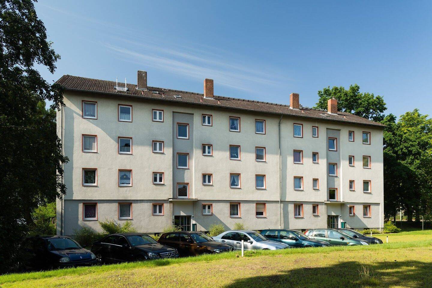 Familienfreundliche 4-Zimmer-Wohnung mit Balkon und Gäste-WC, 34125 Kassel