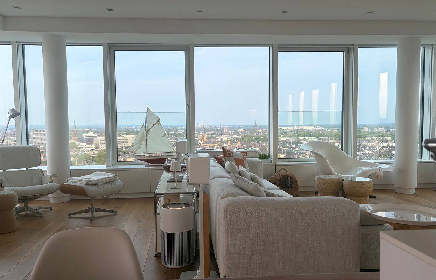 Luxus-Penthouse über den Dächern Düsseldorfs – 180° Panorama-Rheinblick in absoluter Bestlage, 40219 Düsseldorf (Hafen Unterbilk)