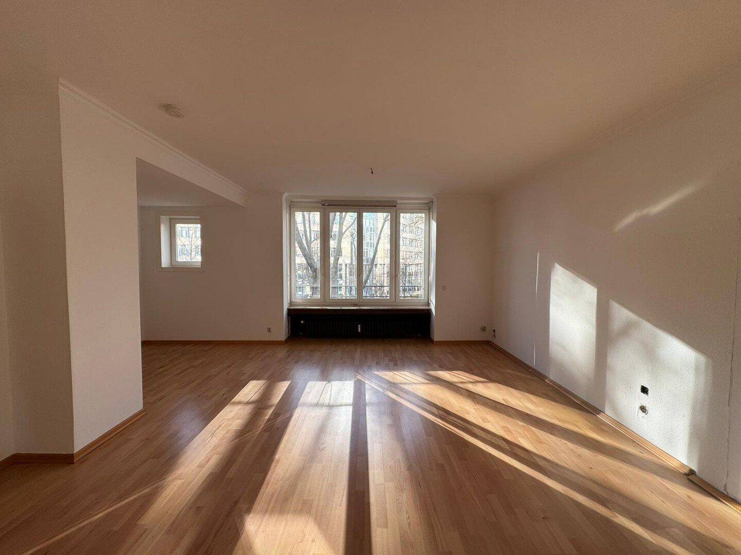 Eine 4-Zimmer-Wohnung – zwei Einheiten, provisionsfrei, stadtnah, mit Gestaltungspotential, 40227 Düsseldorf (Eller Oberbilk)