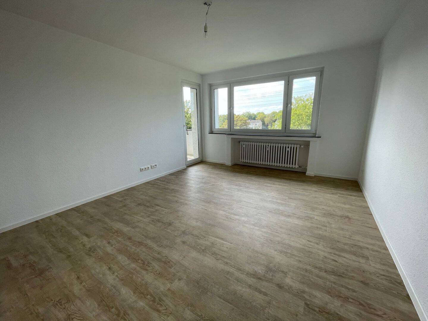 stufenlos erreichbare Wohnung*Bad mit Dusche*, 47169 Duisburg (Aldenrade Fahrn Marxloh Röttgersbach Wehofen)