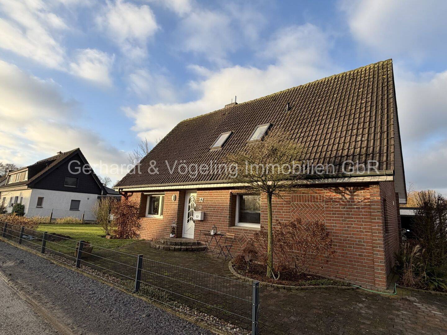 Sofort beziehbar: Großzügiges Haus mit Kamin und zusätzlicher Bebaubarkeit, 59269 Beckum