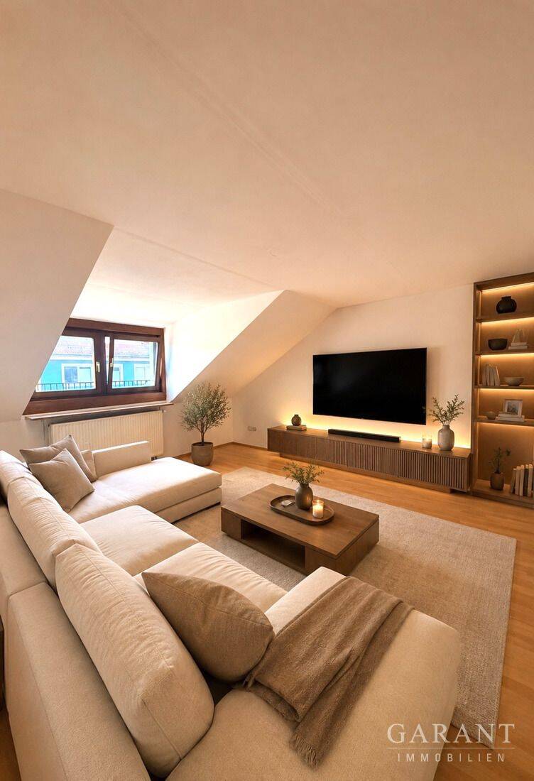 Dachgeschosswohnung mit Renovierungsbedarf und viel Potenzial in Maxvorstadt-München, 80798 München (Maxvorstadt Schwabing-West)
