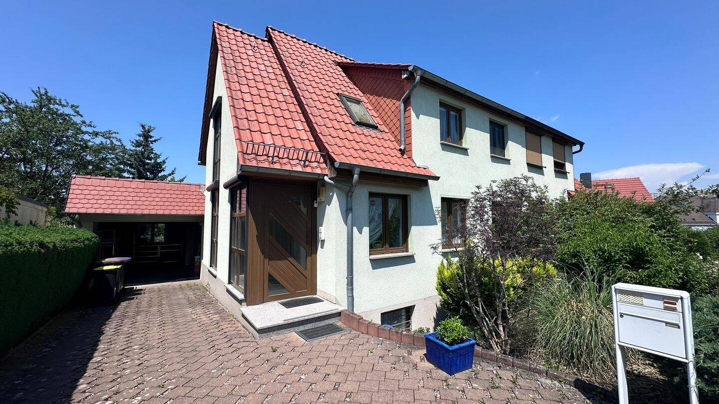 Gepflegte Doppelhaushälfte mit großem Garten, Garage und vielseitig nutzbarem Souterrain, 99097 Erfurt (Egstedt am Steiger Melchendorf Waltersleben Wiesenhügel)