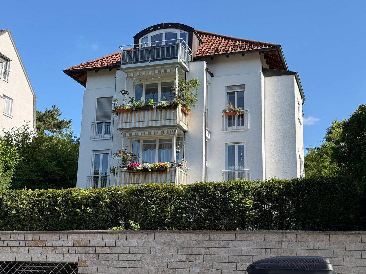 3-Zimmer Eigentumswohnung mit Balkon im Landgrafenviertel – vermietet., 7743 Jena