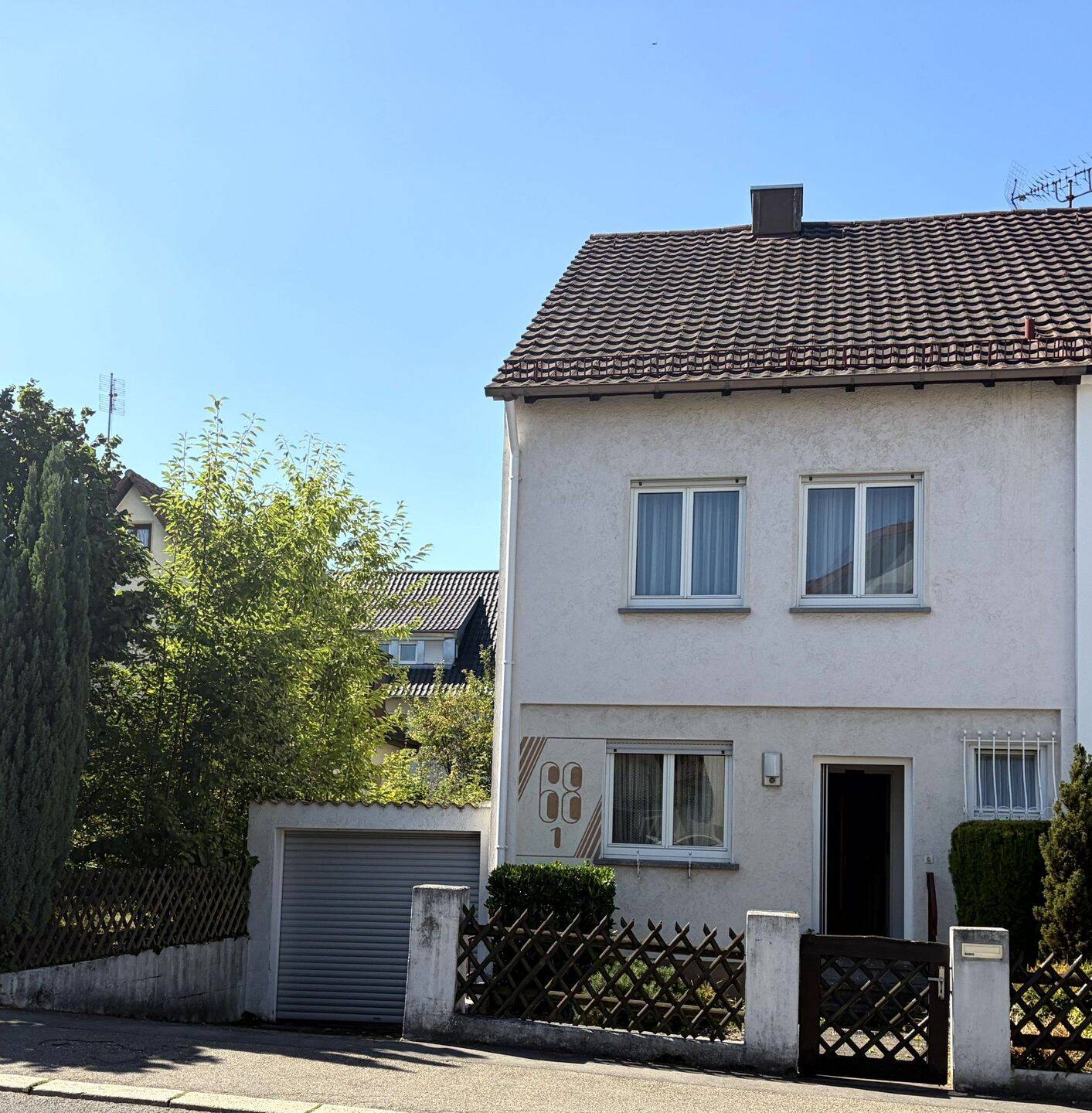 Doppelhaushälfte mit Garage – Ihr Familiendomizil, 74081 Heilbronn (Horkheim Klingenberg Sontheim)