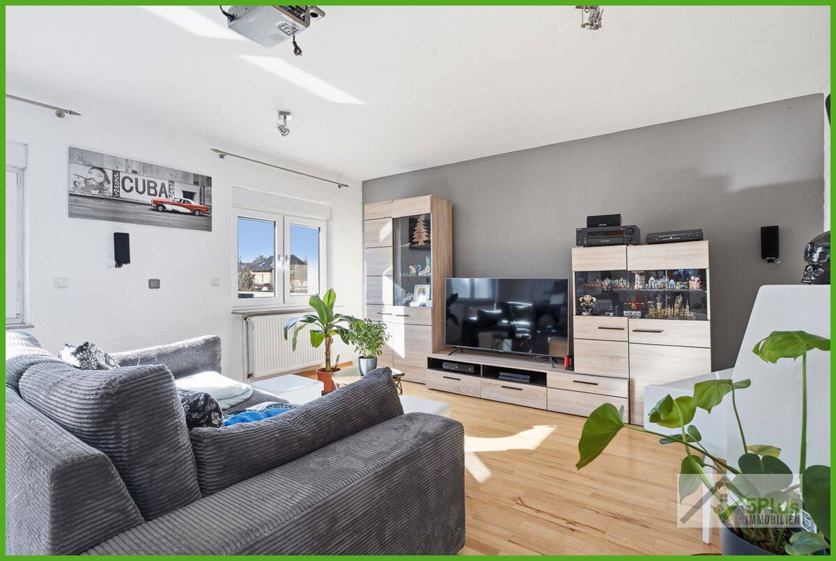 + 5PLUS + ANLAGECHANCE ODER EIGENNUTZUNG: TOP-GEPFLEGTE MAISONETTEWOHNUNG IN DÜREN / LENDERSODRF +, 52355 Düren