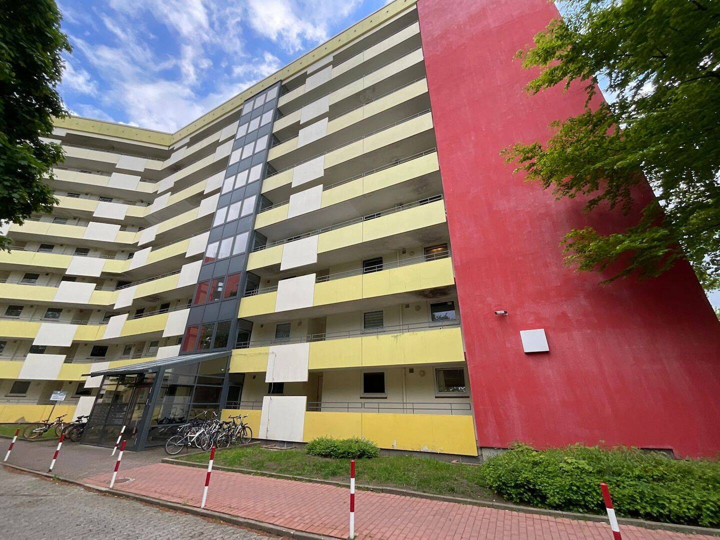 3 Zimmer-Wohnung mit modernisiertem Tageslichtbad mit Wanne, 23558 Lübeck (Buntekuh Sankt Lorenz Nord Sankt Lorenz Süd)