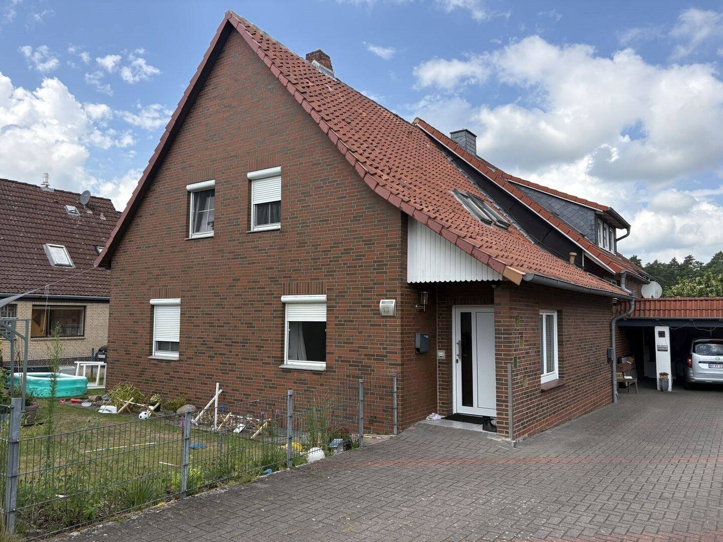 Burgdorf / Otze: Zwei Häuser auf einem Grundstück, 31303 Burgdorf
