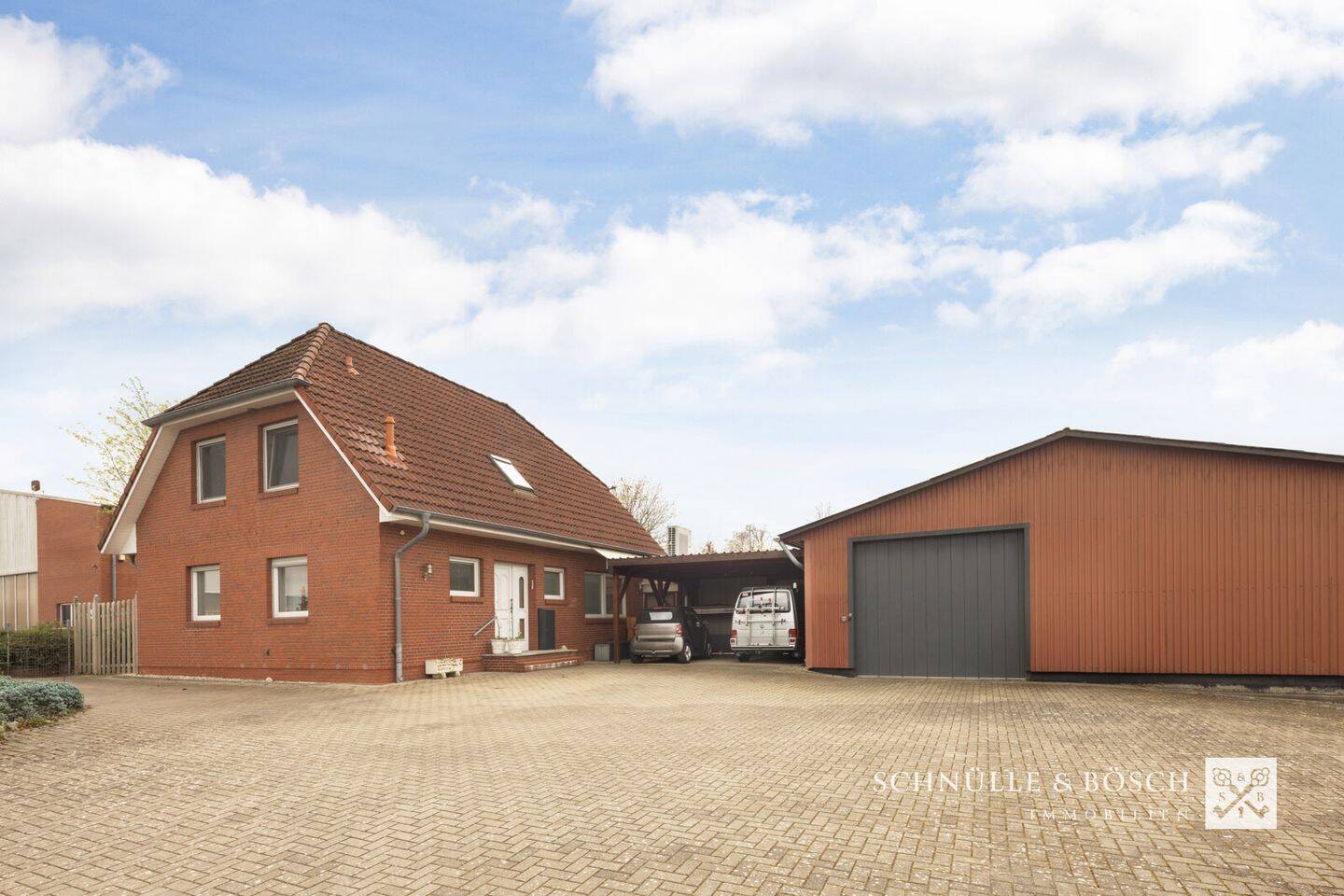 Einfamilienhaus mit Gewerbehalle in Ahlerstedt, 21702 Ahlerstedt