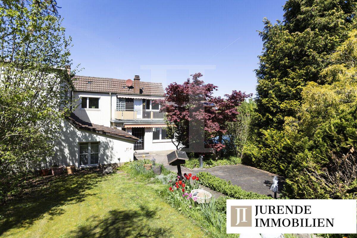 Sanierungsbedürftiges Einfamilienhaus in Feldrandlage von Niefern, 75223 Niefern-Öschelbronn
