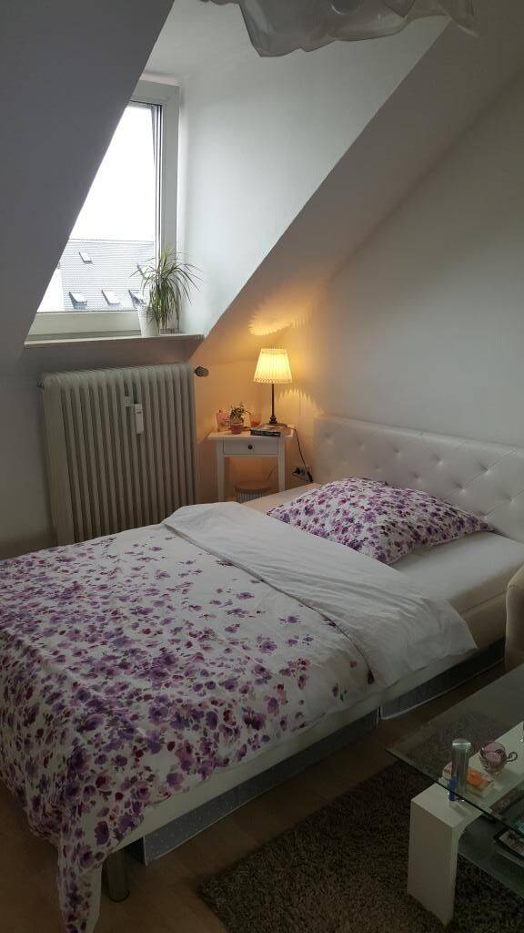 Single-Mansarden-Appartement Nähe U 3, 80992 München (Moosach Neuhausen-Nymphenburg Pasing-Obermenzing)