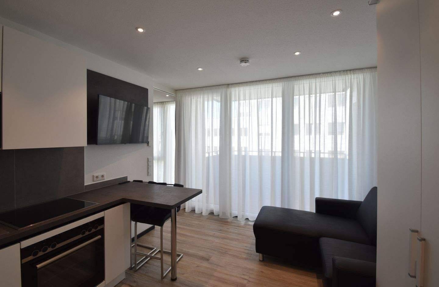 1 Personen Wohnung – komplett möbliert, Balkon, zentrale Lage – ab sofort, 63065 Offenbach am Main (Offenbach am Main)