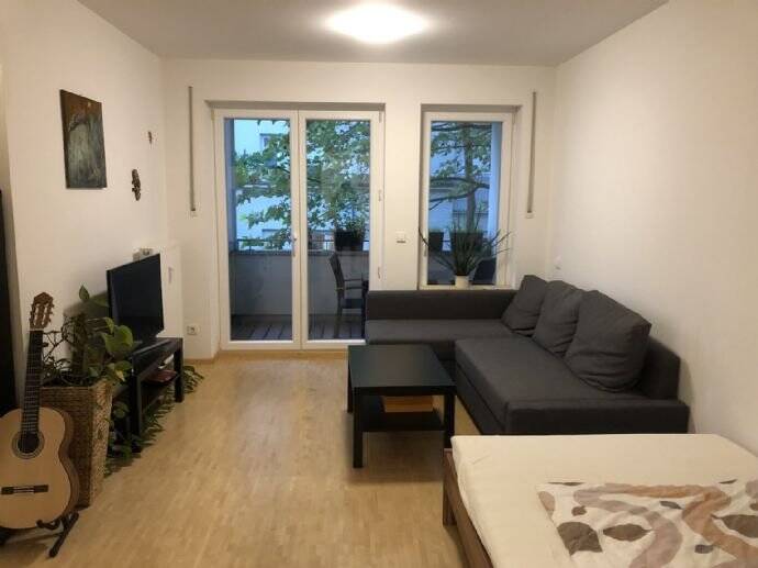 Supergelegenheit! 1-Zimmer-Wohnung mit 30 m² Wfl. im 1. Stock, 93049 Regensburg (Großprüfening-Dechbetten-Königswiesen Innenstadt Westenviertel)