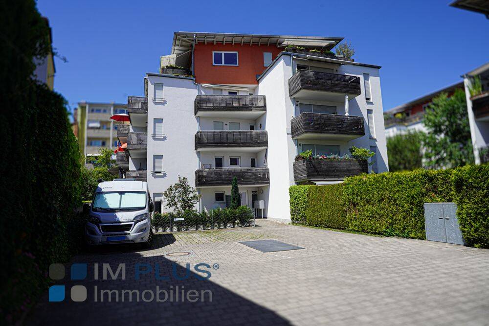 Perfekte, seltene und schön gelegene 2 Zimmer- Gartenwohnung mit Garage, Stellplatz und EBK, 83022 Rosenheim (Happing Innenstadt Ost Süd West)