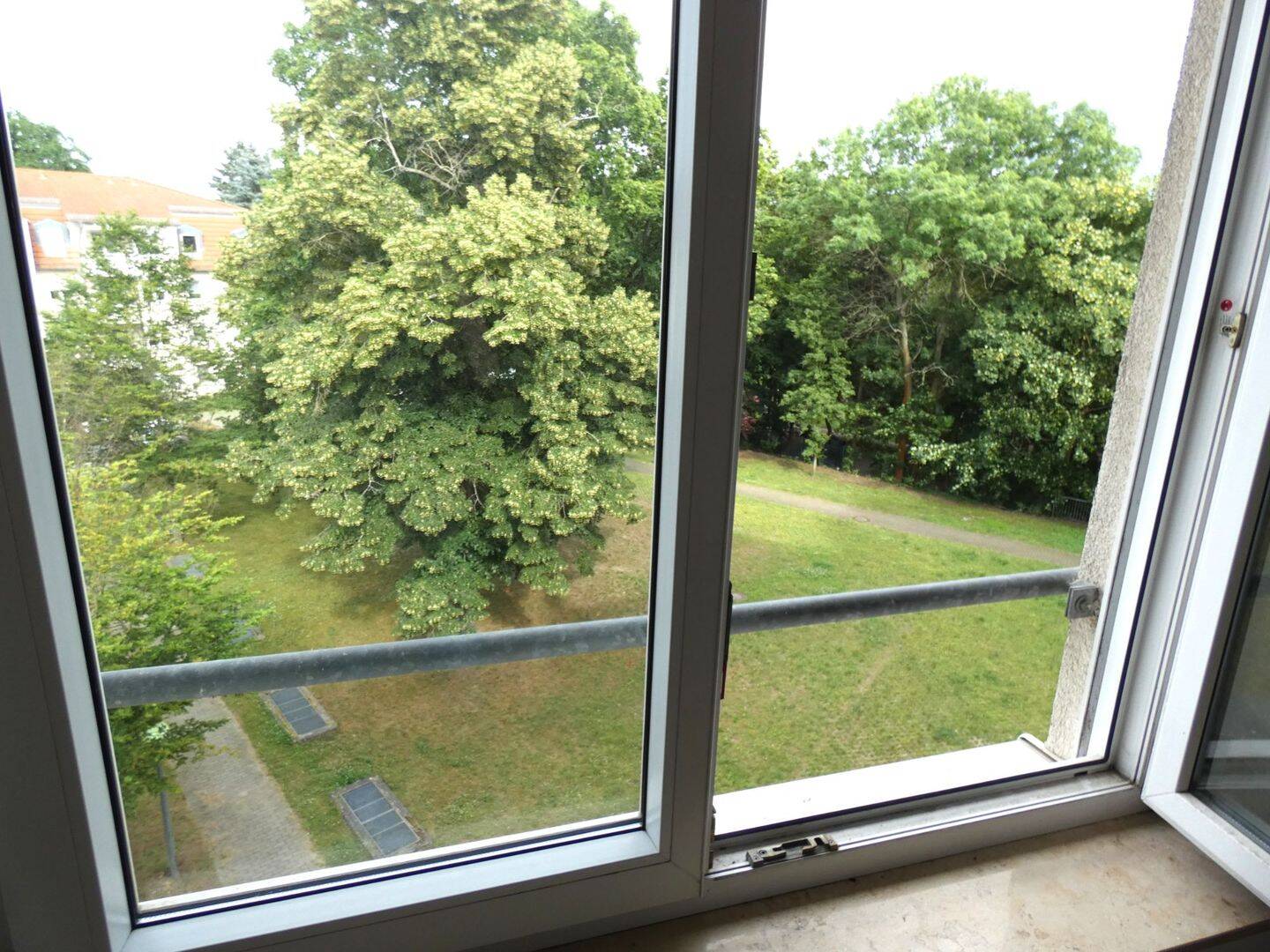 Mit Blick in den wunderschönen, grünen Innenhof*Auf Wunsch mit Einbauküche!, 4277 Leipzig (Connewitz Marienbrunn)