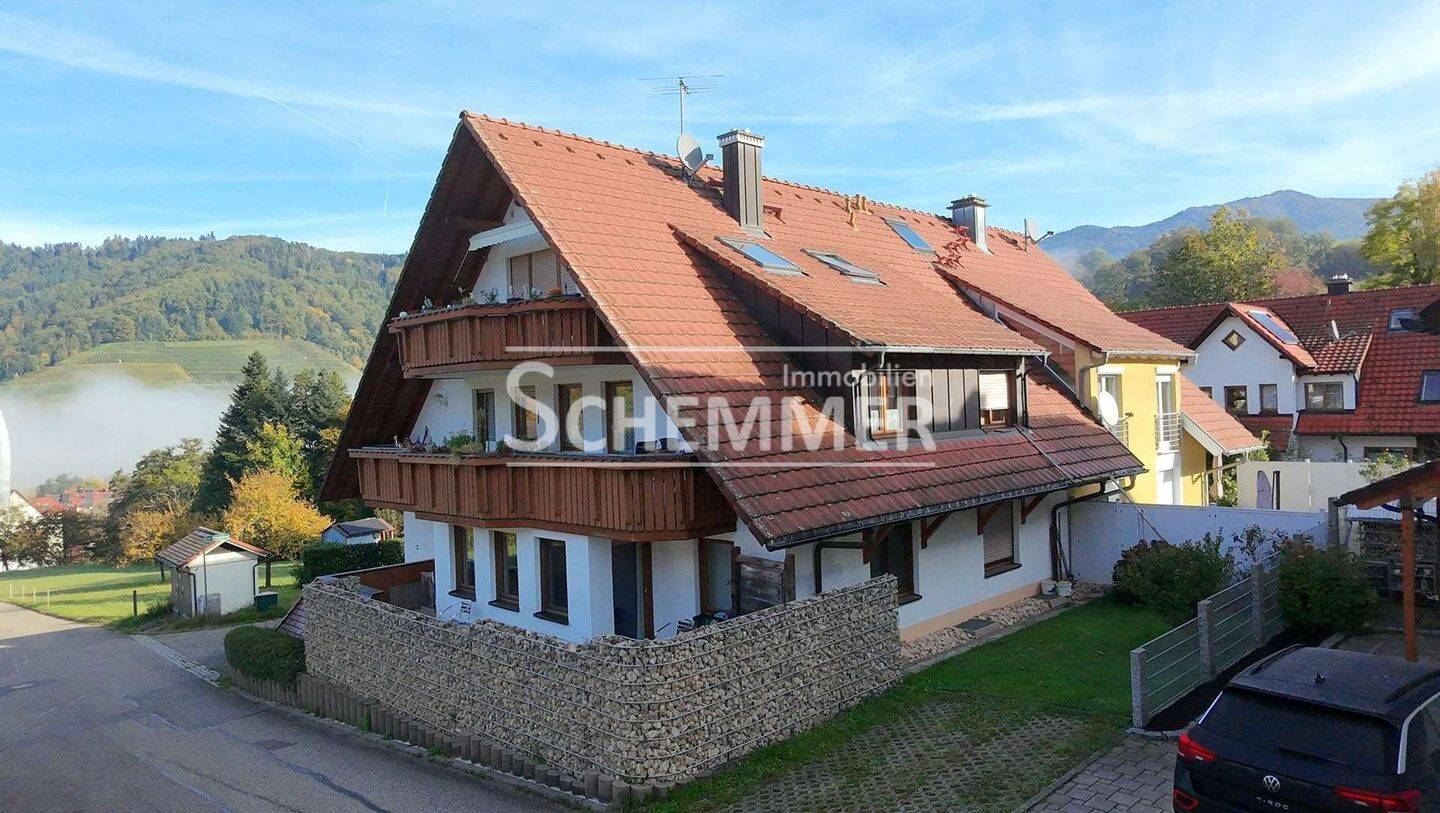 Glottertal ++ Sehr gepflegtes 4-Fam.-Haus mit 3 Garagen. EG-Whg. ist frei., 79286 Glottertal