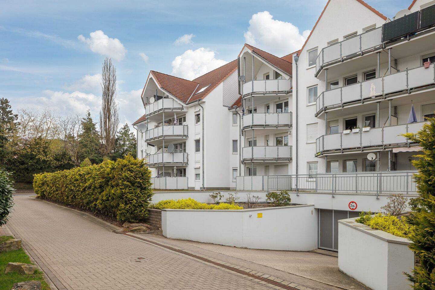 Energieeffiziente 3-Zimmer-Wohnung mit Balkon & Tiefgaragenstellplatz, 31737 Rinteln