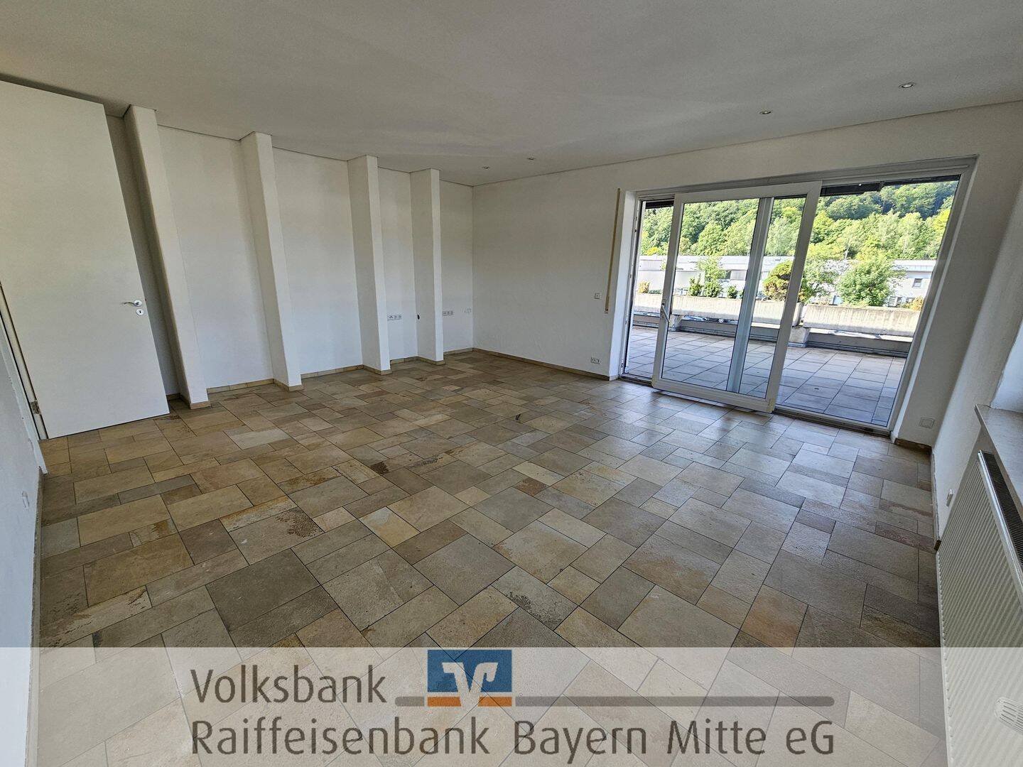 Großzügige 4-Zimmer-Wohnung mit großem Balkon in Eichstätt, 85072 Eichstätt
