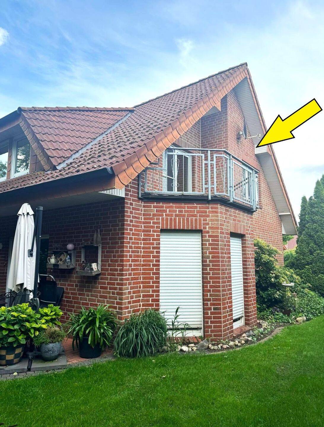 Helle 3 Zimmer Wohnung im DG im Zweifamilienhaus mit Balkon und Garage, 49832 Andervenne