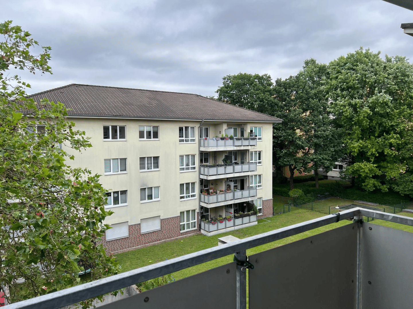 Zwei Zimmerwohnung mit Balkon und Aufzug, 46149 Oberhausen (Alsfeld Buschhausen Schwarze Heide Stadtmitte Sterkrade-Mitte)