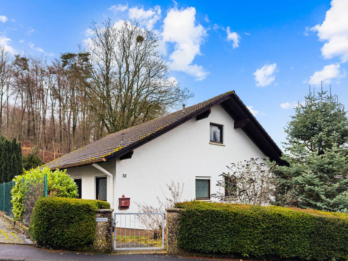 **Großzügiges Einfamilienwohnhaus in Waldrandnähe – KEINE KÄUFERPROVISION**, 63571 Gelnhausen