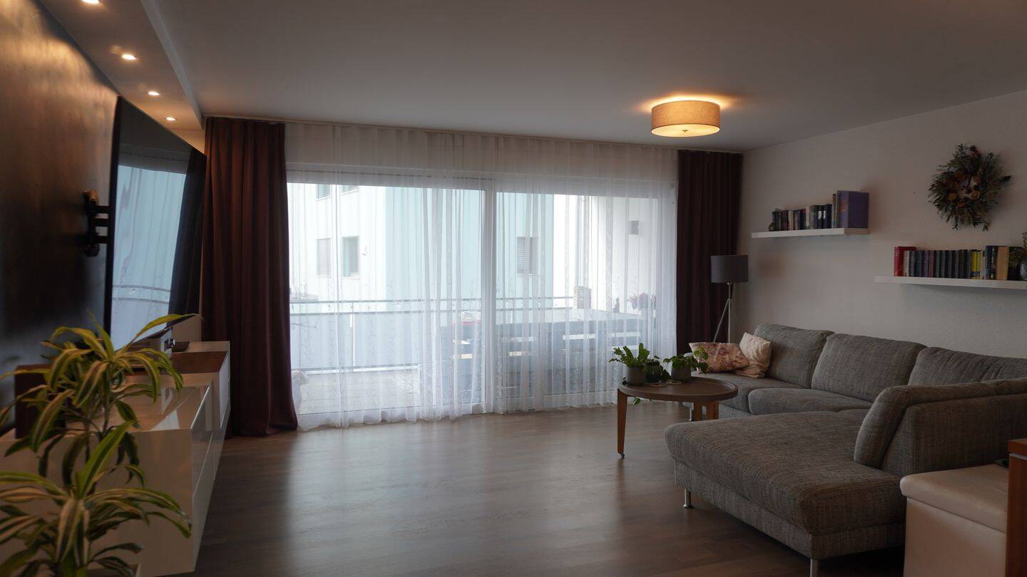 Hochwertig möblierte 3-Zimmer-Wohnung mit großem Balkon & TG – Nähe Schweiz, 78239 Rielasingen-Worblingen