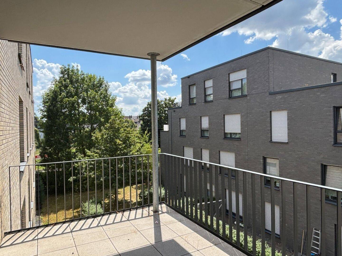 Top aufgeteilte 3-Zimmer-Wohnung mit Balkon und Gäste WC!, 51109 Köln (Kalk Brück Merheim Neubrück Ostheim)