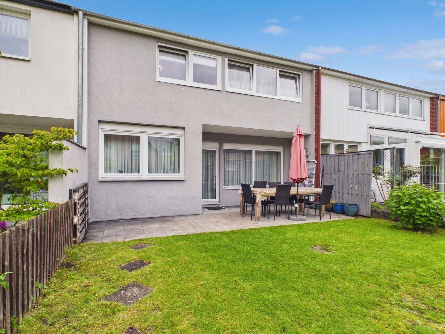 Reihenmittelhaus mit Potenzial in Hannover-Badenstedt: Solides Familienglück mit viel Platz!, 30455 Hannover