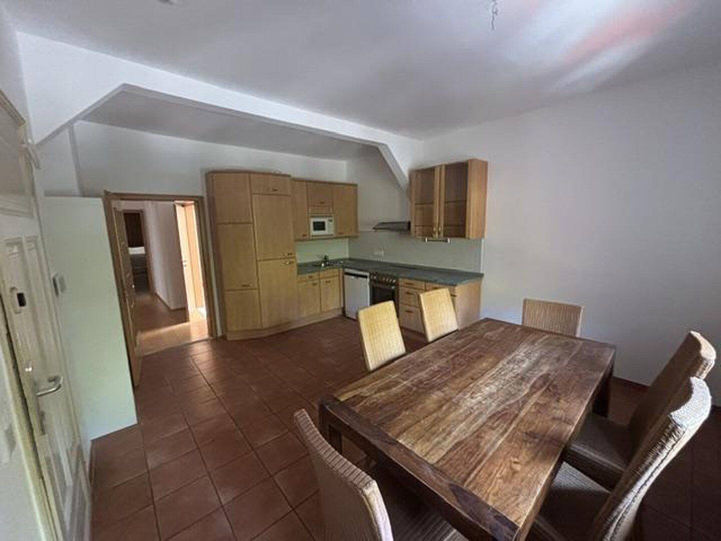85 qm Wohnung zu vermieten., 65203 Wiesbaden (Biebrich Mainz-Amöneburg Schierstein)