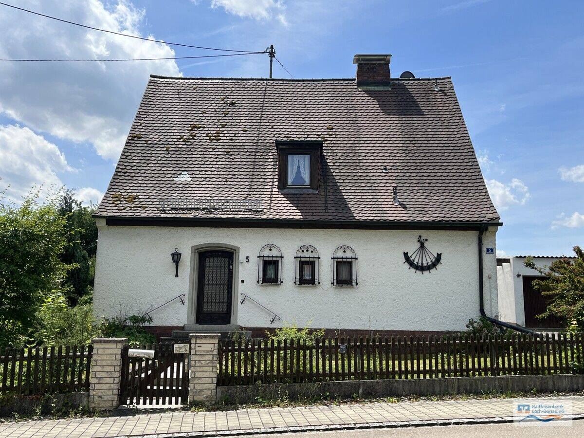 “Beamtenhaus” mit großem Garten in idyllischer Lage in Oberhausen, 86697 Oberhausen