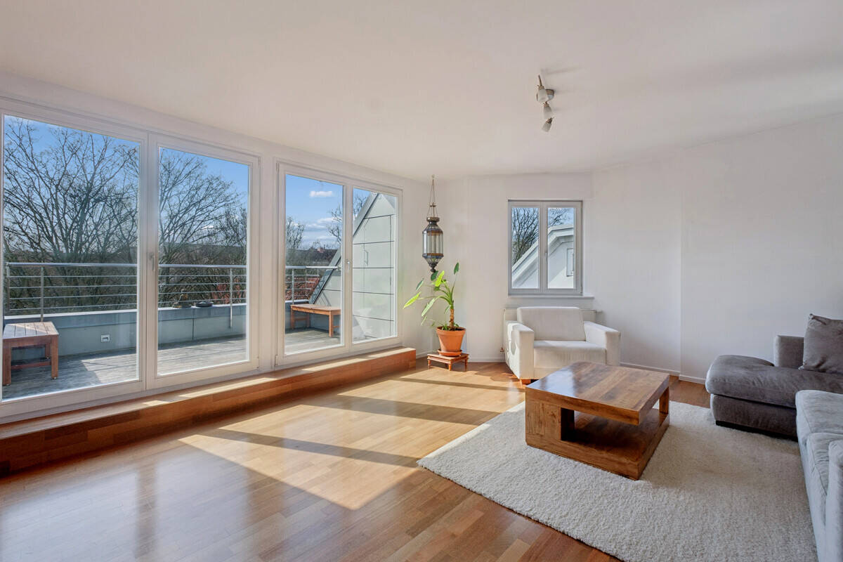 KAUFPREISREDUZIERUNG! Traumhafte 4-Zimmer Penthouse-Wohnung mit sonniger Loggia in Hoheluft-West, 20253 Hamburg (Hamburg-Nord)