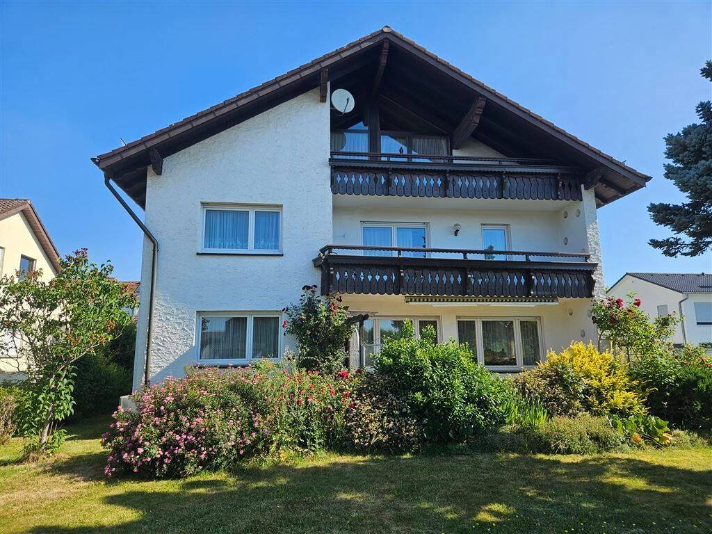 Großzügiges EFH mit zwei Garagen und schönem Garten – ideal für die große Familie, 89555 Steinheim am Albuch