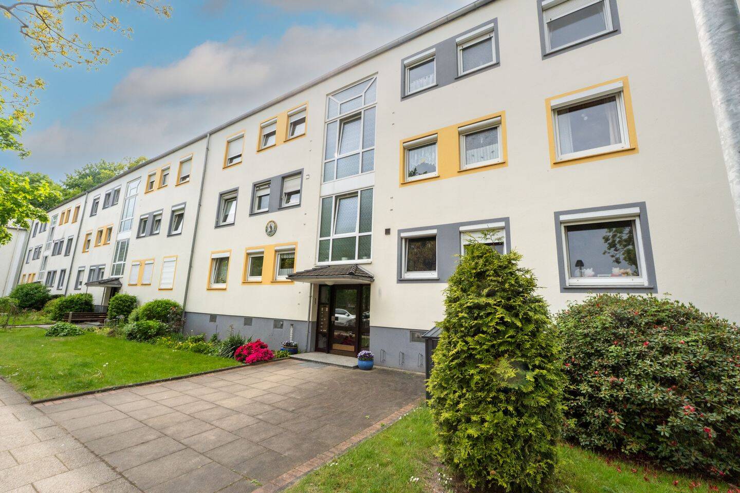 Renovierungsbedürftige 3-Zimmerwohnung in Bremen Osterholz, 28325 Bremen (Ellenerbrok-Schevemoor Oberneuland Tenever)