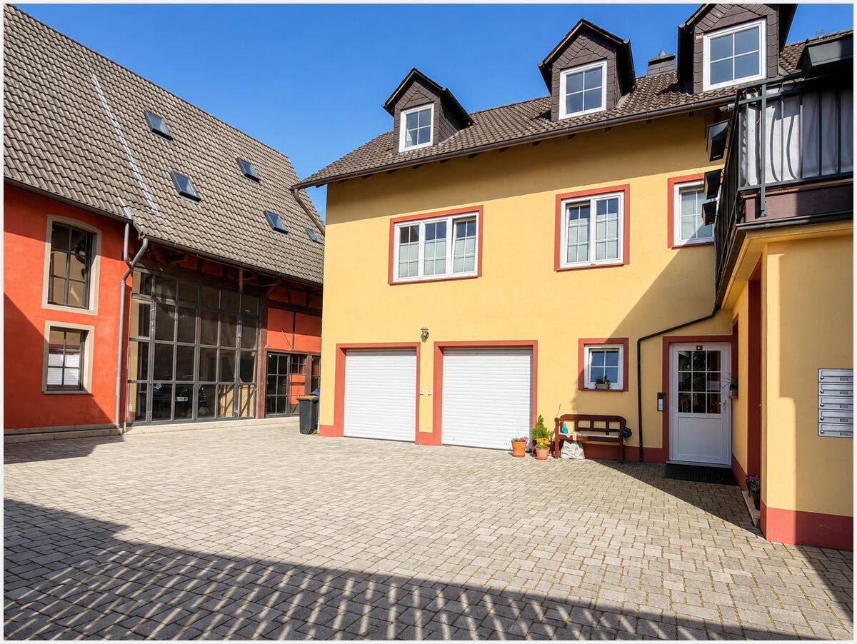 Renditestarkes Wohnensemble mit 7 Wohneinheiten & Ausbaureserve | ca. 95.000 € Sollmiete, 61381 Friedrichsdorf