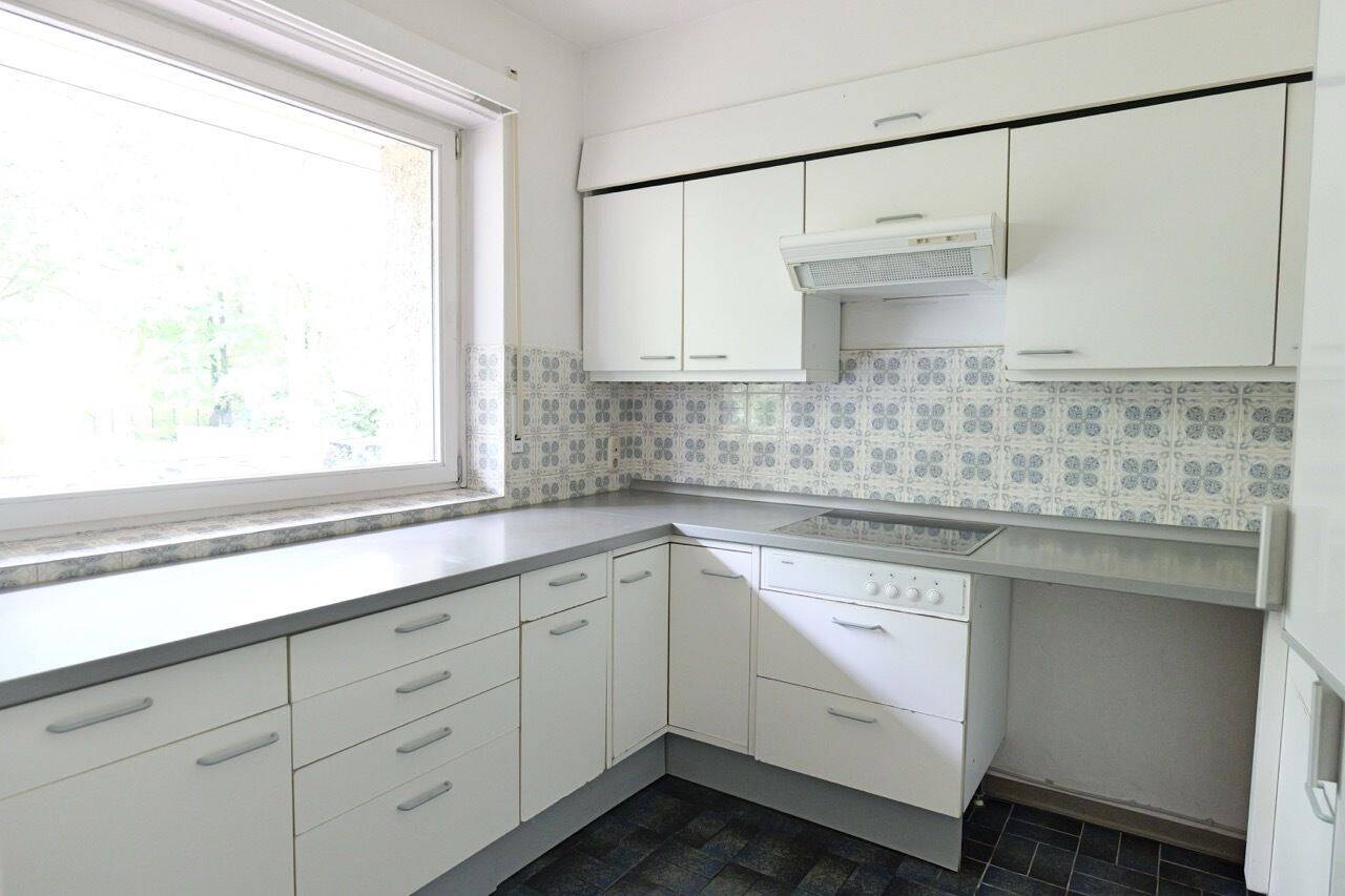 Bezugsfreie Familienwohnung mit Südbalkon und Tiefgaragenstellplatz, 12167 Berlin (Steglitz-Zehlendorf Steglitz)