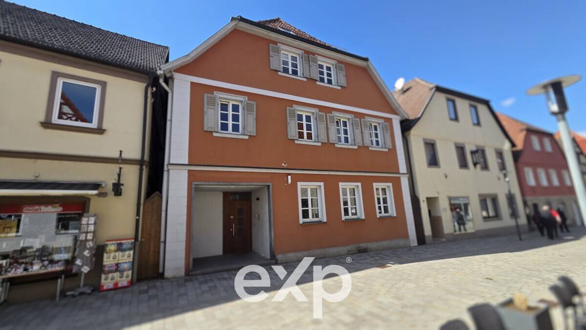 Sanierter Altbau, vollvermietet, in der Fußgängerzone, 96231 Bad Staffelstein