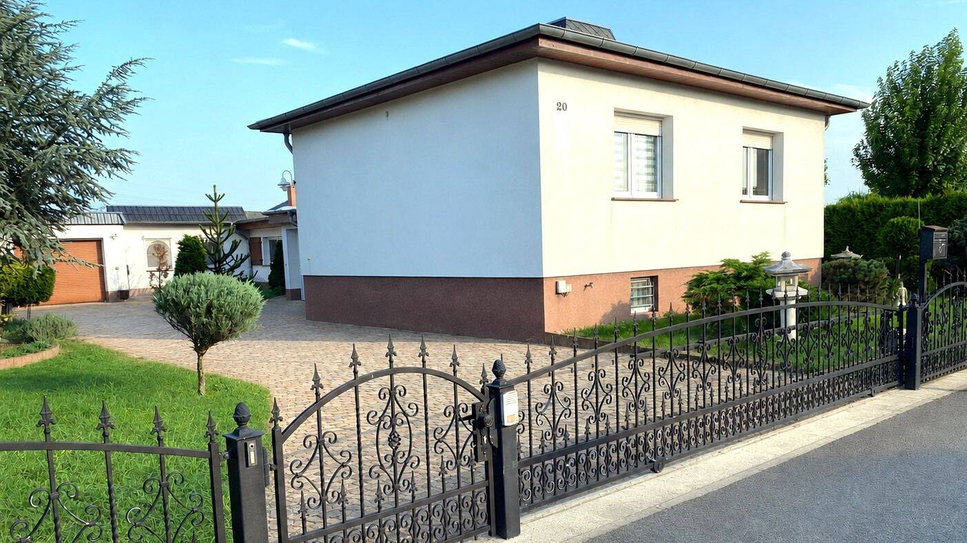 Großzügiges 6-Zimmer-Haus mit Pool, Sauna und Garten in Forst, 3149 Forst (Lausitz)